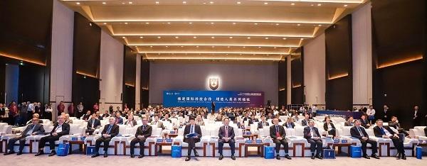 2023中外院士前沿科技论坛在南京大学举行(图1)