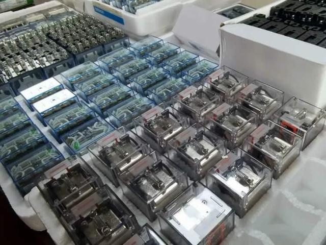 三无电器冒充进口大牌？静安警方破获假冒品牌电器产品案(图3)