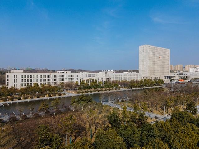 安徽工业大学与合肥工业大学名字相似你分得清“大小王”吗？(图1)