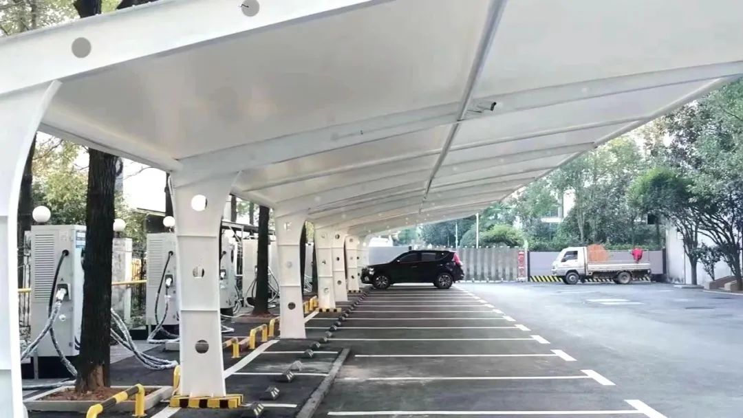 湖南株洲联宇电气科技园一体式直流充电站投运(图3)
