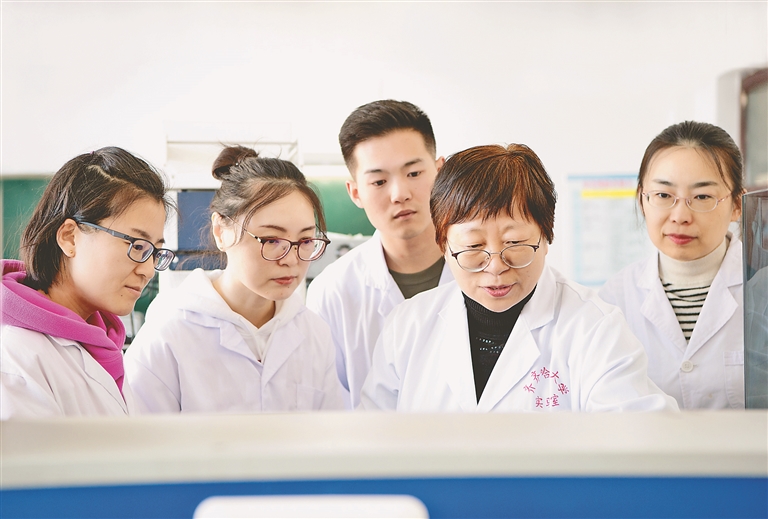 齐齐哈尔大学2023年签订科技成果转化合同金额3621万元位居省属高校前列(图4)