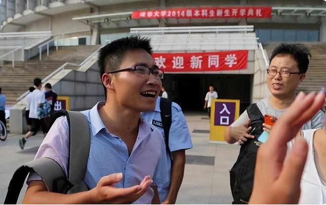 “高考疯子”吴善柳：复读8年终于考上了清华现状不禁令人感慨(图3)