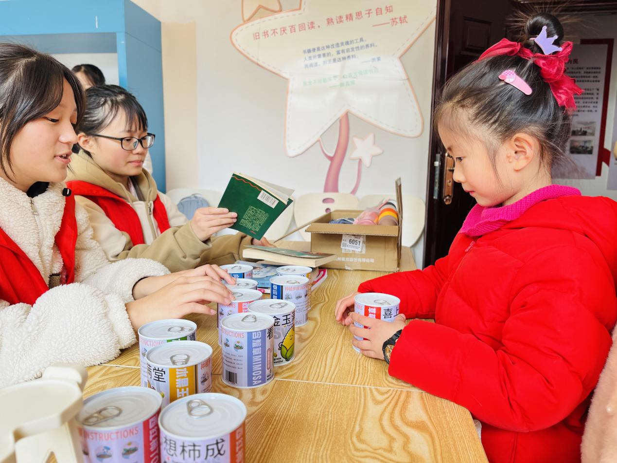 唤醒自然共呼吸 追‘锋’少年益起行——记新站高新区瑶海社区勤劳社居委植树节主题活动(图1)