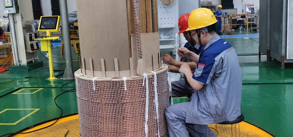 高质量发展调研行丨从8人小开关厂到5万多人的电气龙头这家工厂有何秘诀？(图2)