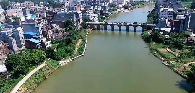 回顾高考疯子吴善柳：10年一直高考考上北大都不去必须上清华(图3)