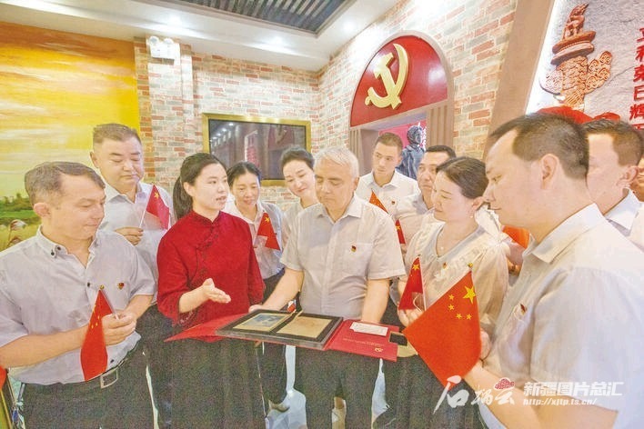 为中国式现代化新疆实践提供坚强政治保证——党的十八届三中全会以来新疆推进党的建设制度改革综述(图1)