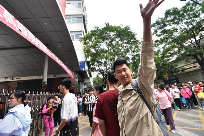 10大热搜专业出炉电气工程打败临床医学影响考生因素有哪些？(图8)