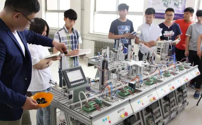 “学校太破不如复读”河北考生被合肥工业大学录取却满脸嫌弃(图9)