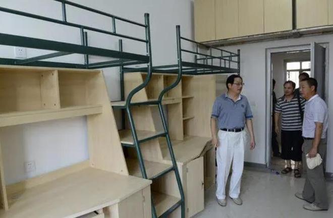 “学校太破不如复读”河北考生被合肥工业大学录取却满脸嫌弃(图8)