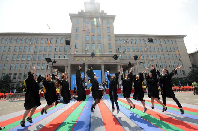 哈工大三校区在黑龙江生源质量如何？深圳校区领跑中外办学稍低(图4)